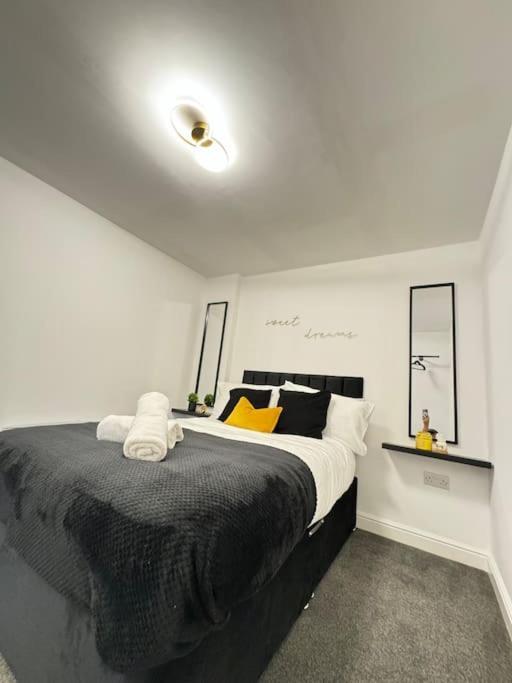 Luxury Cozy 3 Bed Apartment 5Mins From City - Free Parking! Ноттингем Экстерьер фото